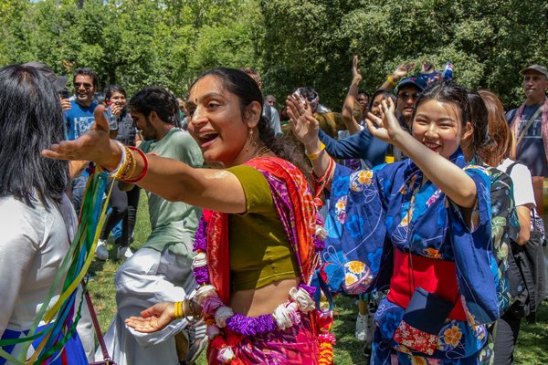 Comment organiser une croisière pour découvrir les traditions textiles en Inde?